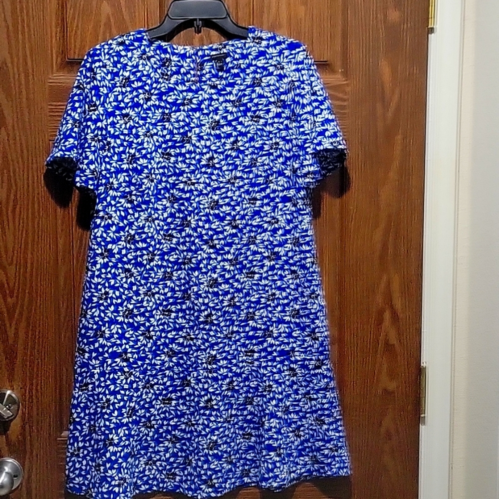 Ann Taylor Short Sleeve Floral  Short Dress Size 10